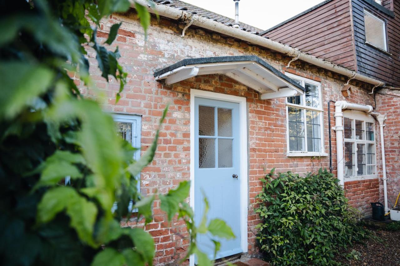 Hovell Hall Country Bed And Breakfast NWI Exterior foto